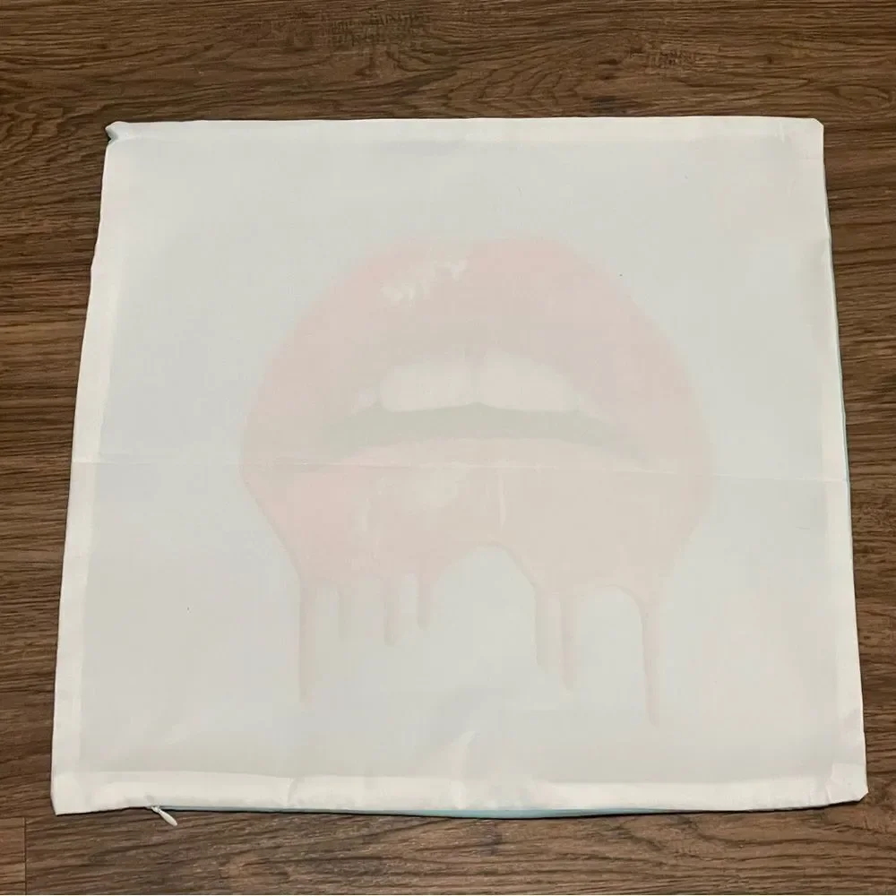 NWOT Red Melting Lips on Blue Background Pillowcase